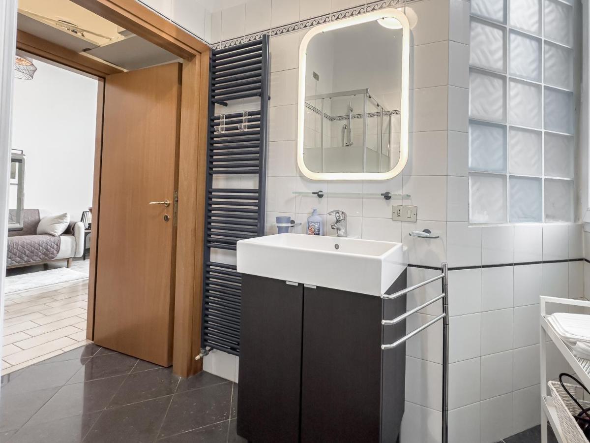 Realkasa Carracci Apartment Bologna Exteriör bild